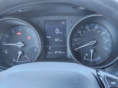 Used 2019 Toyota C-HR LE image 31