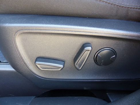 Used 2024 Ford Escape Active w/ Cold Weather Package FWD image 22