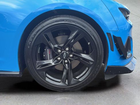 Used 2023 Chevrolet Camaro LT w/ Technology Package RWD image 48