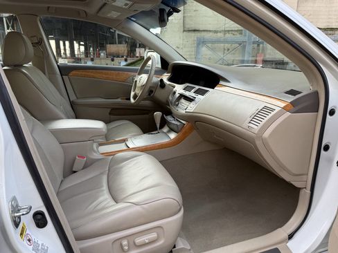 Used 2005 Toyota Avalon XLS image 55