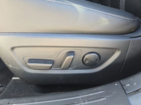 Used 2024 MAZDA CX-50 AWD 2.5 S w/ Premium Package image 16