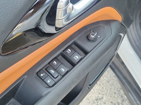 Used 2024 Jeep Compass Limited w/ Elite Group AWD/4WD image 21