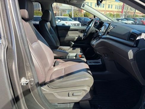 Used 2018 Honda Odyssey Elite image 16