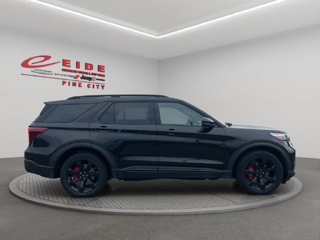 Used 2023 Ford Explorer ST w/ Technology Package AWD/4WD image 11