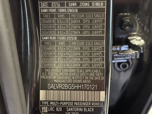 Used 2017 Land Rover Range Rover Evoque HSE image 18