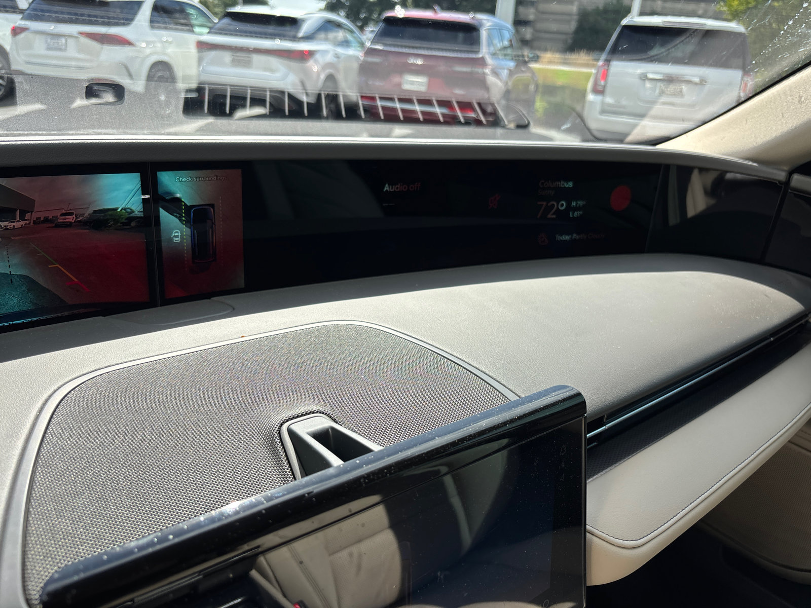 Certified 2025 Lincoln Nautilus Premier AWD/4WD image 20