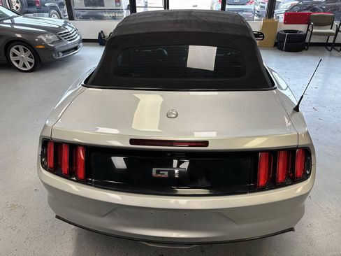 Used 2015 Ford Mustang GT Premium RWD image 18