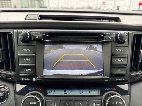 Used 2018 Toyota RAV4 XLE image 32