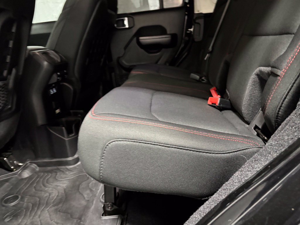 Used 2020 Jeep Wrangler Unlimited Rubicon w/ LED Lighting Group AWD/4WD image 42