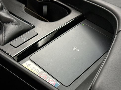 Used 2023 Lexus ES 350 w/ Premium Package image 17