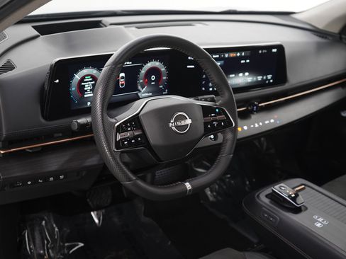 Used 2024 Nissan Ariya AWD image 20