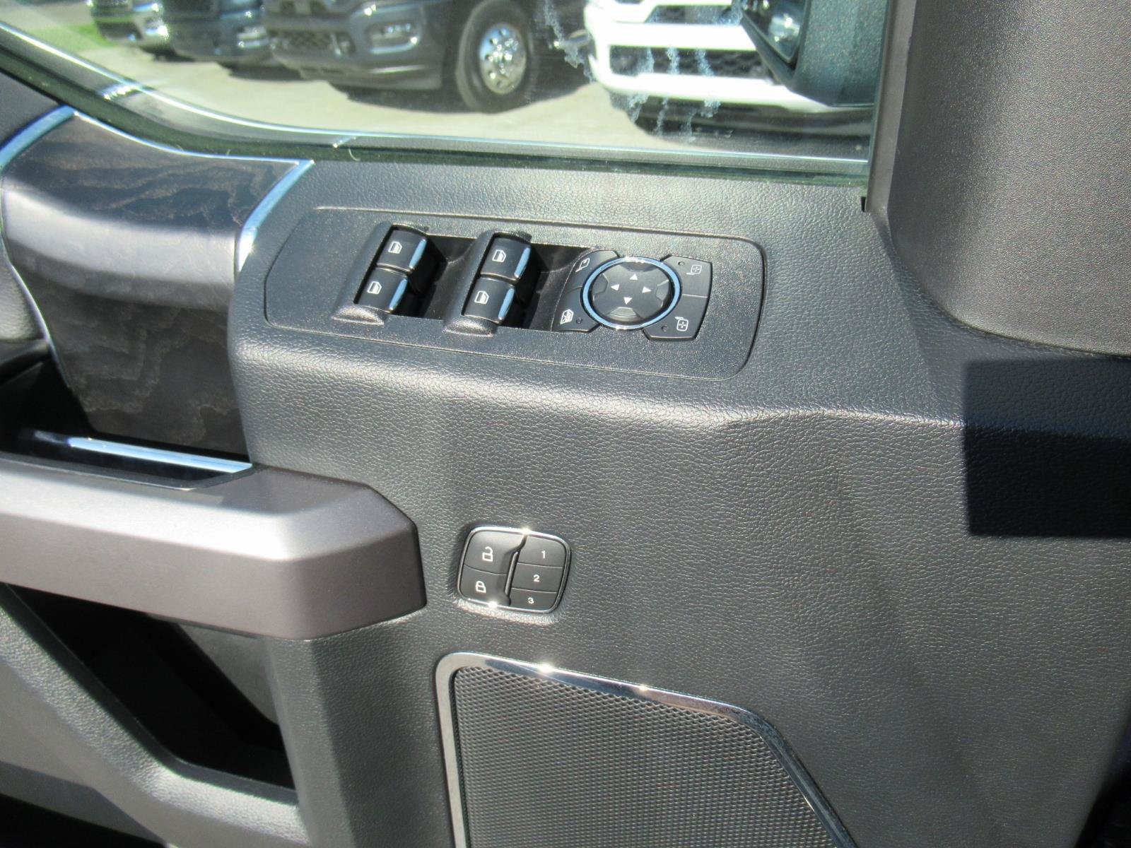 Used 2020 Ford F150 Platinum AWD/4WD image 23