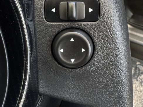 Used 2018 Nissan Rogue SL w/ Premium Package AWD/4WD image 41