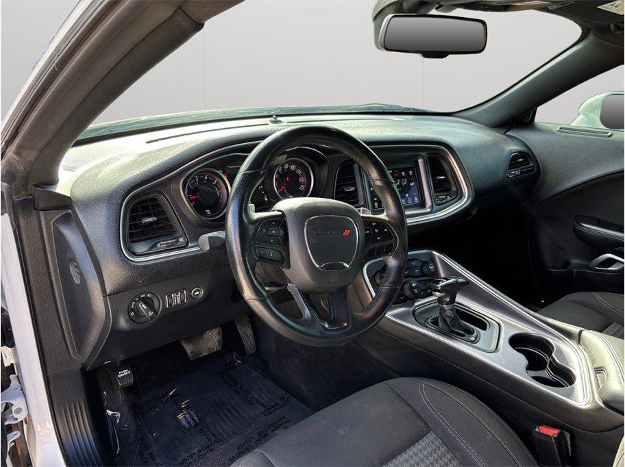 Used 2018 Dodge Challenger R/T w/ Performance Handling Group RWD image 6