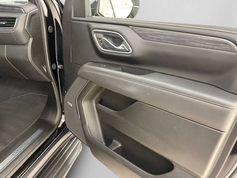 Used 2024 GMC Yukon SLT w/ Max Trailering Package AWD/4WD image 15