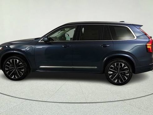 New 2026 Volvo XC90 T8 Ultra AWD/4WD image 4