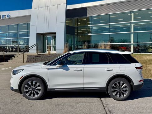 Used 2020 Lincoln Corsair Reserve w/ Equipment Group 201A image 3