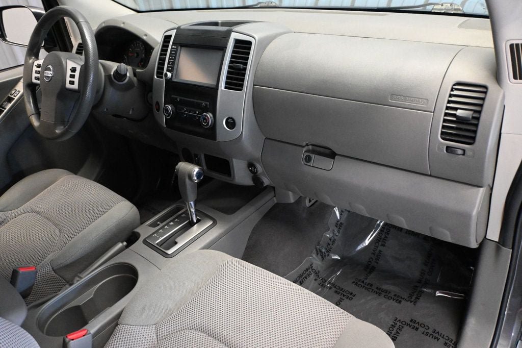Used 2019 Nissan Frontier SV RWD image 11