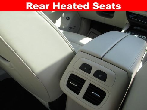 Used 2021 Buick Envision Avenir w/ Technology Package II image 24