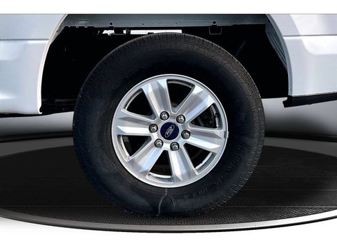 Used 2017 Ford F150 XLT AWD/4WD image 38