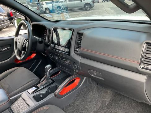 Used 2022 Nissan Frontier PRO-4X AWD/4WD image 21
