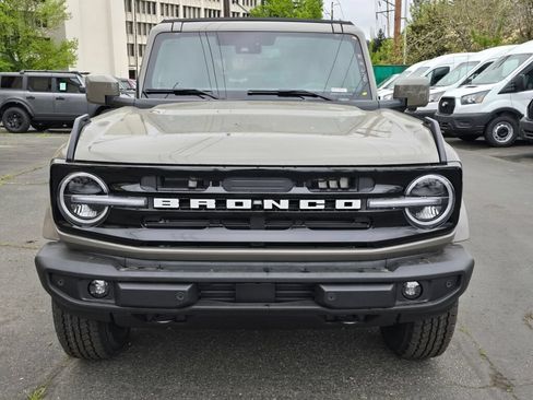 New 2026 Ford Bronco Outer Banks AWD/4WD image 8