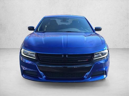 Used 2020 Dodge Charger SXT w/ Blacktop Package image 2