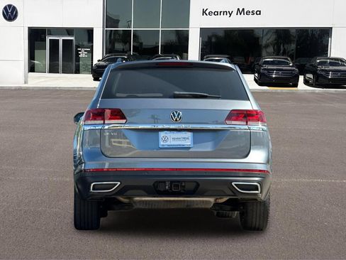Used 2023 Volkswagen Atlas SE w/ Black Wheel Package FWD image 5