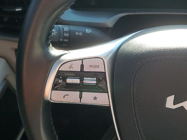 Certified 2024 Kia Telluride S w/ S Sunroof Package AWD/4WD image 21