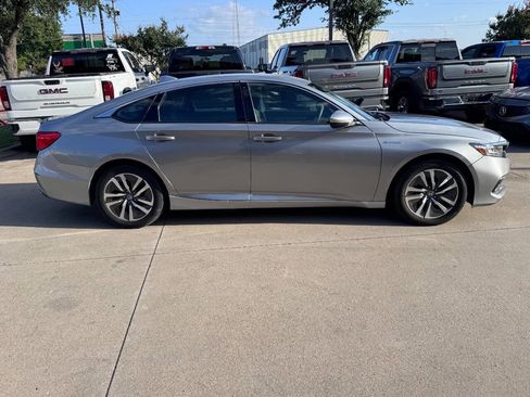 Used 2021 Honda Accord Hybrid image 4