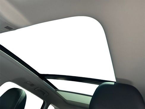 Used 2022 Volkswagen Taos SEL image 14