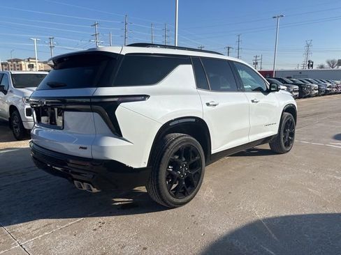 New 2026 Chevrolet Traverse RS image 5