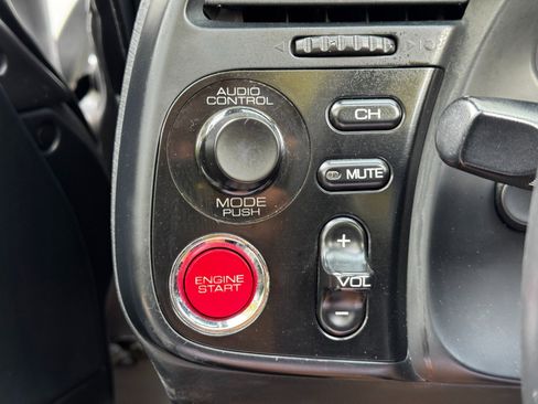 Used 2004 Honda S2000 image 17