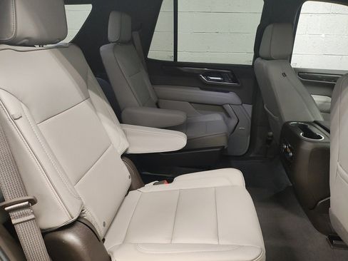 New 2026 GMC Yukon Elevation image 12