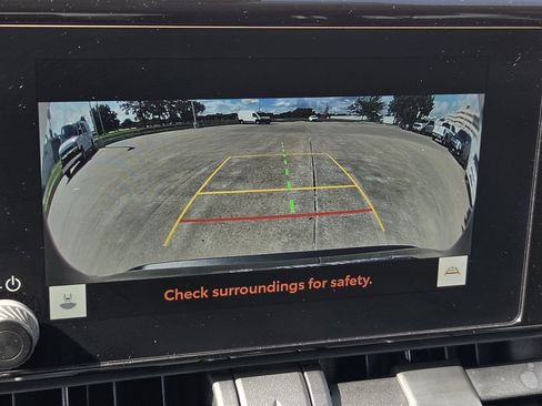 Used 2025 Toyota RAV4 XLE FWD image 19