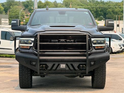 Used 2024 RAM 2500 Laramie w/ Night Edition AWD/4WD image 3