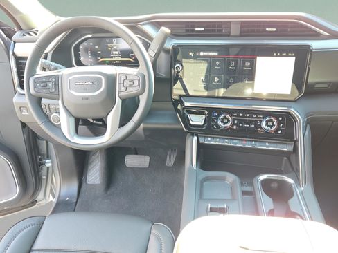 New 2026 GMC Sierra 3500 Denali w/ Technology Package AWD/4WD image 25
