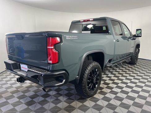 Used 2025 Chevrolet Silverado 2500 LT w/ Trail Boss Package AWD/4WD image 5
