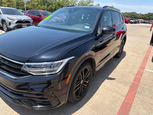 Used 2022 Volkswagen Tiguan SE R-Line FWD image 1