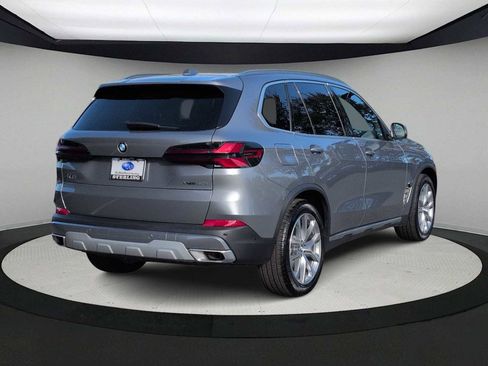 Used 2024 BMW X5 xDrive40i w/ Parking Assistance Package image 8