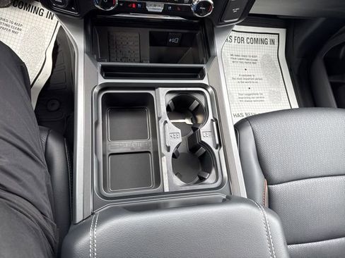 New 2026 Ford F250 4x4 Crew Cab Super Duty image 17