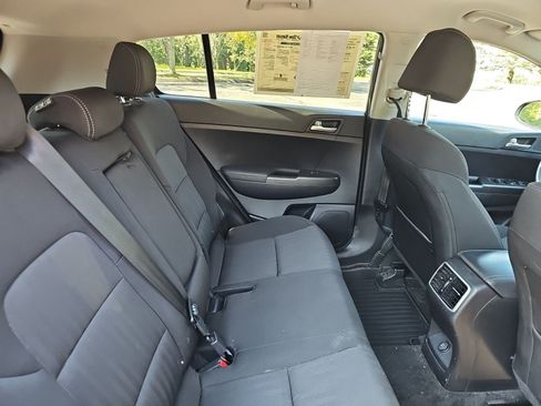 Used 2021 Kia Sportage LX AWD/4WD image 15