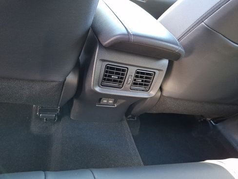 Used 2024 Toyota Venza Nightshade AWD/4WD image 10