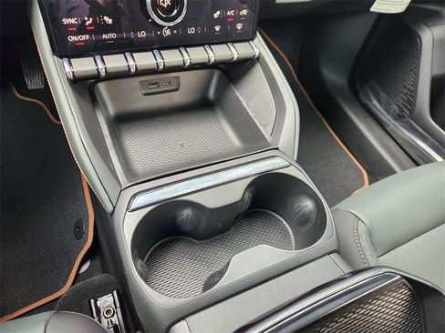 New 2026 GMC Terrain AT4 w/ Technology Package II image 15