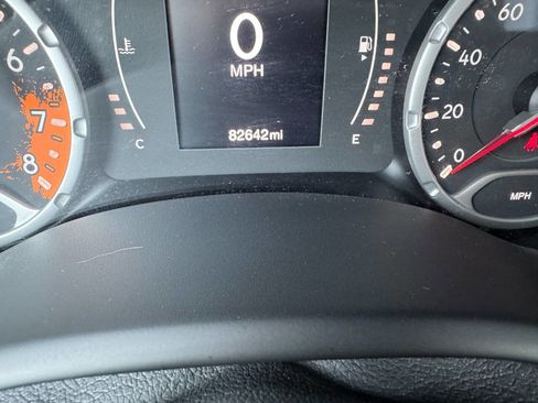 Used 2016 Jeep Renegade Latitude image 10