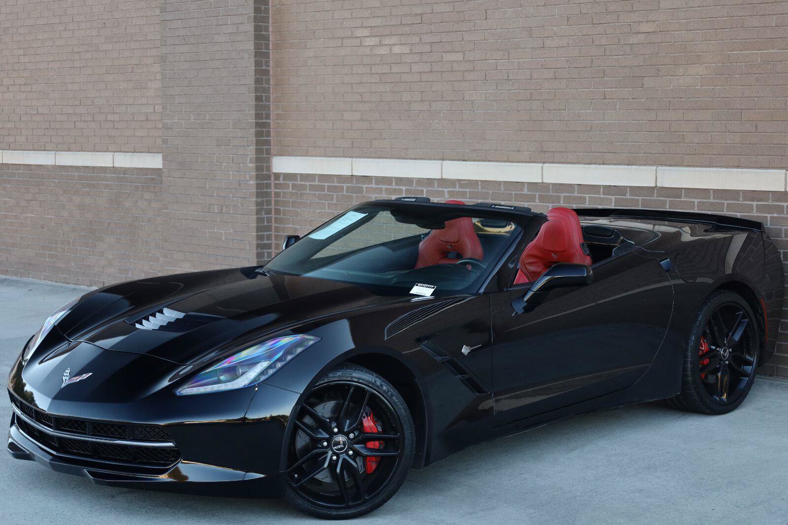 Used 2014 Chevrolet Corvette Stingray Convertible w/ 2LT Preferred Equipment Group RWD image 12