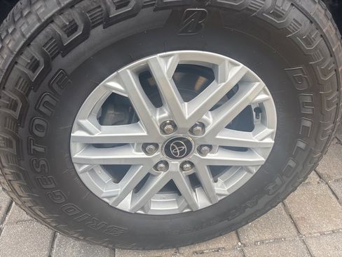 Used 2022 Toyota Tundra SR5 image 6