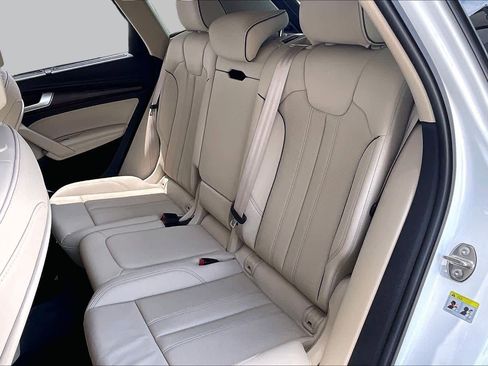 Used 2021 Audi Q5 2.0T Premium Plus w/ Premium Plus Package AWD/4WD image 20