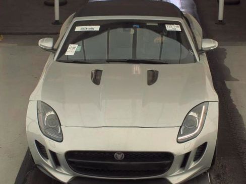 Used 2015 Jaguar F-TYPE S RWD image 2