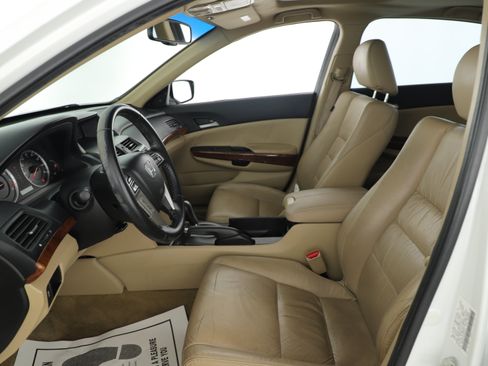 Used 2011 Honda Accord EX-L image 10